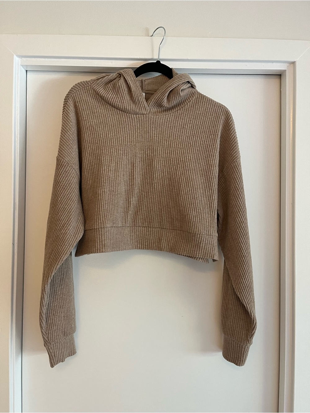 ALO Muse Ribbed Cropped Hoodie - Gravel Heather Taupe Size S